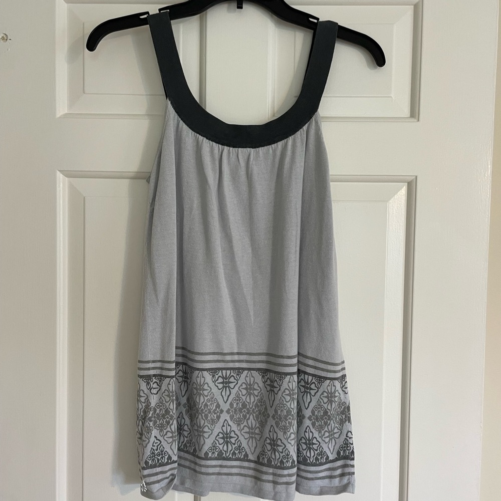 Flowy Tank - Picture 4 of 7